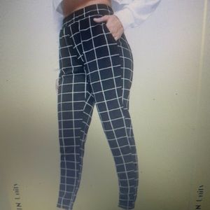 SHEIN Black & White Pants. SZ M